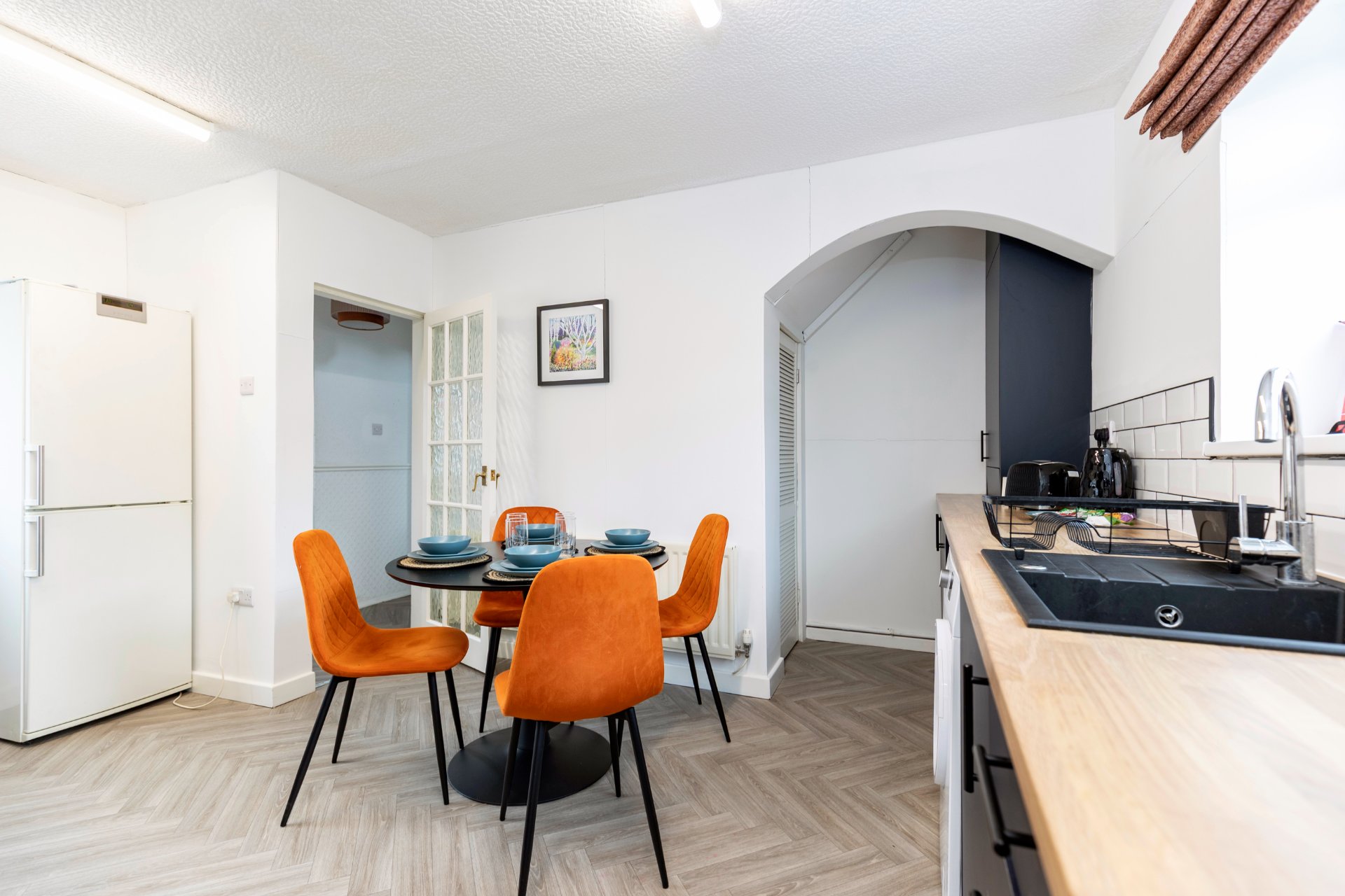 2-bed contractor house in Durham (TS) photo 4