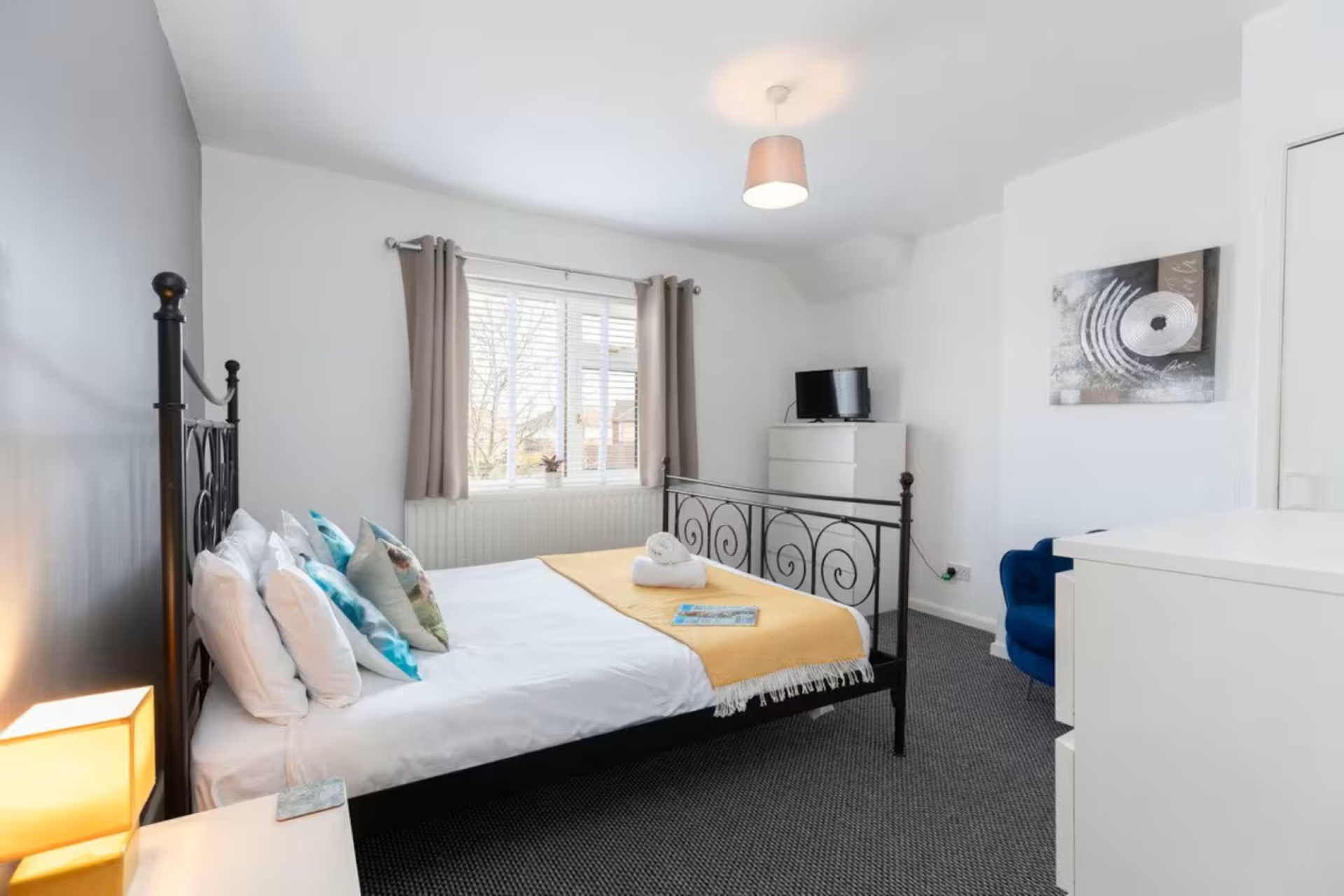 4-bed contractor house in Durham (DH) photo 11