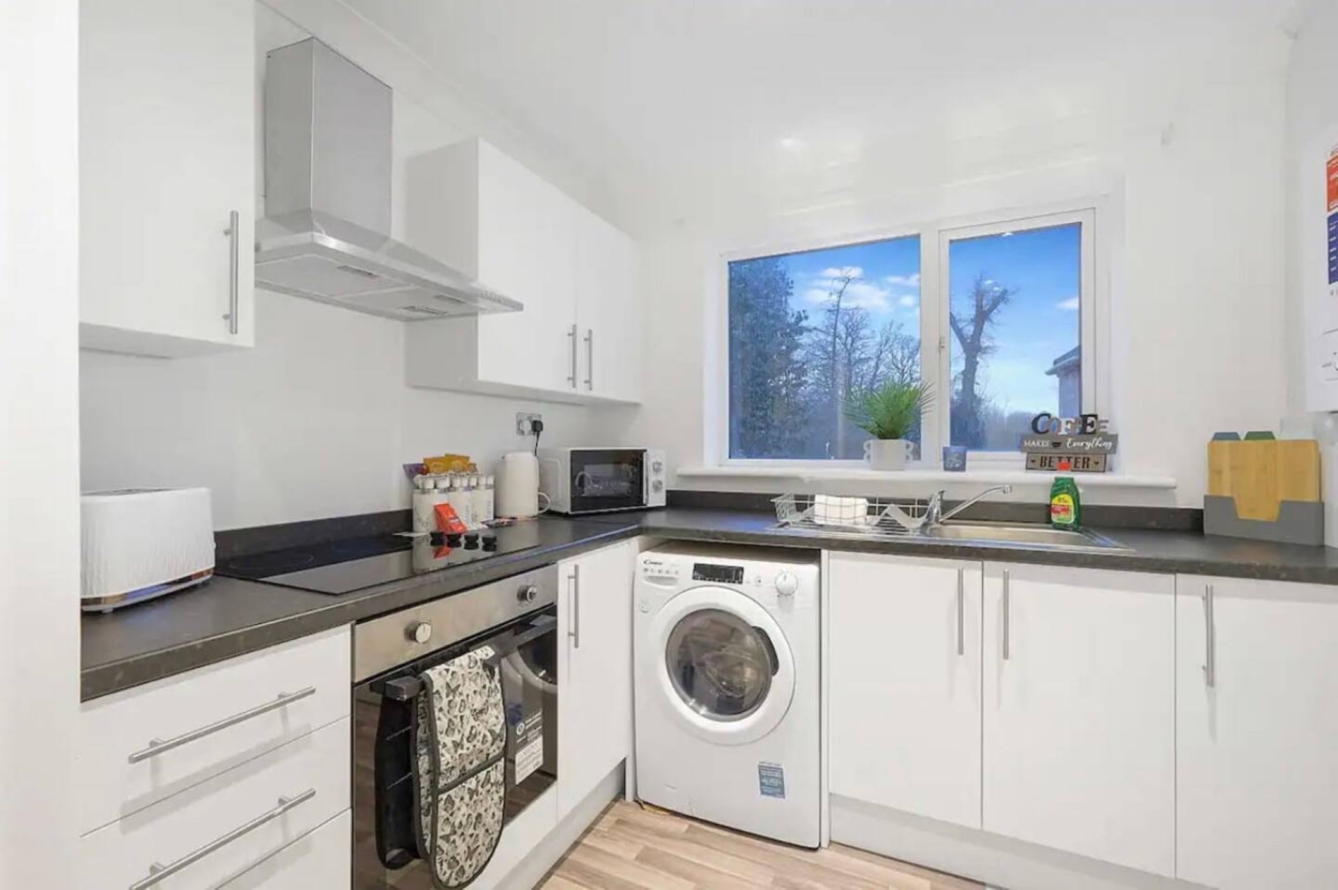 2-bed contractor house in Middlesbrough (TS) photo 8