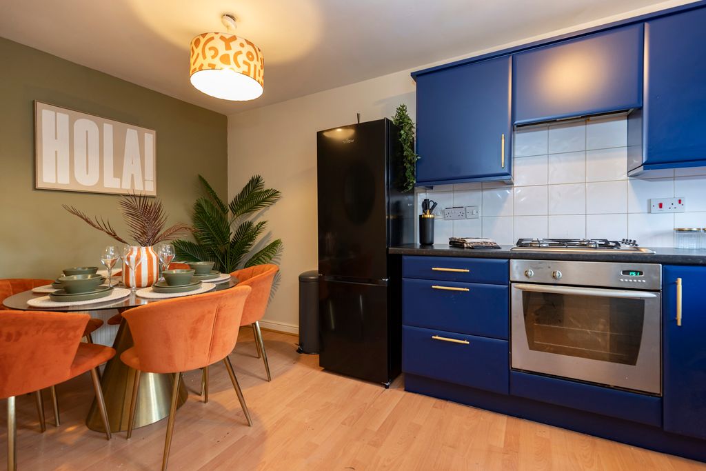 3-bed contractor house in Darlington (DL) photo 11