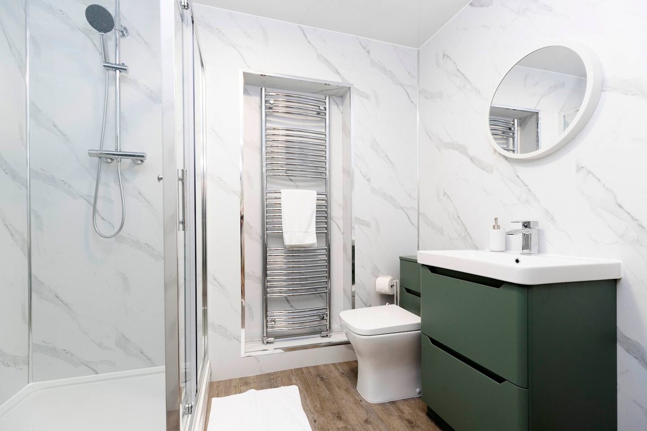 5-bed contractor house in Darlington (DL)