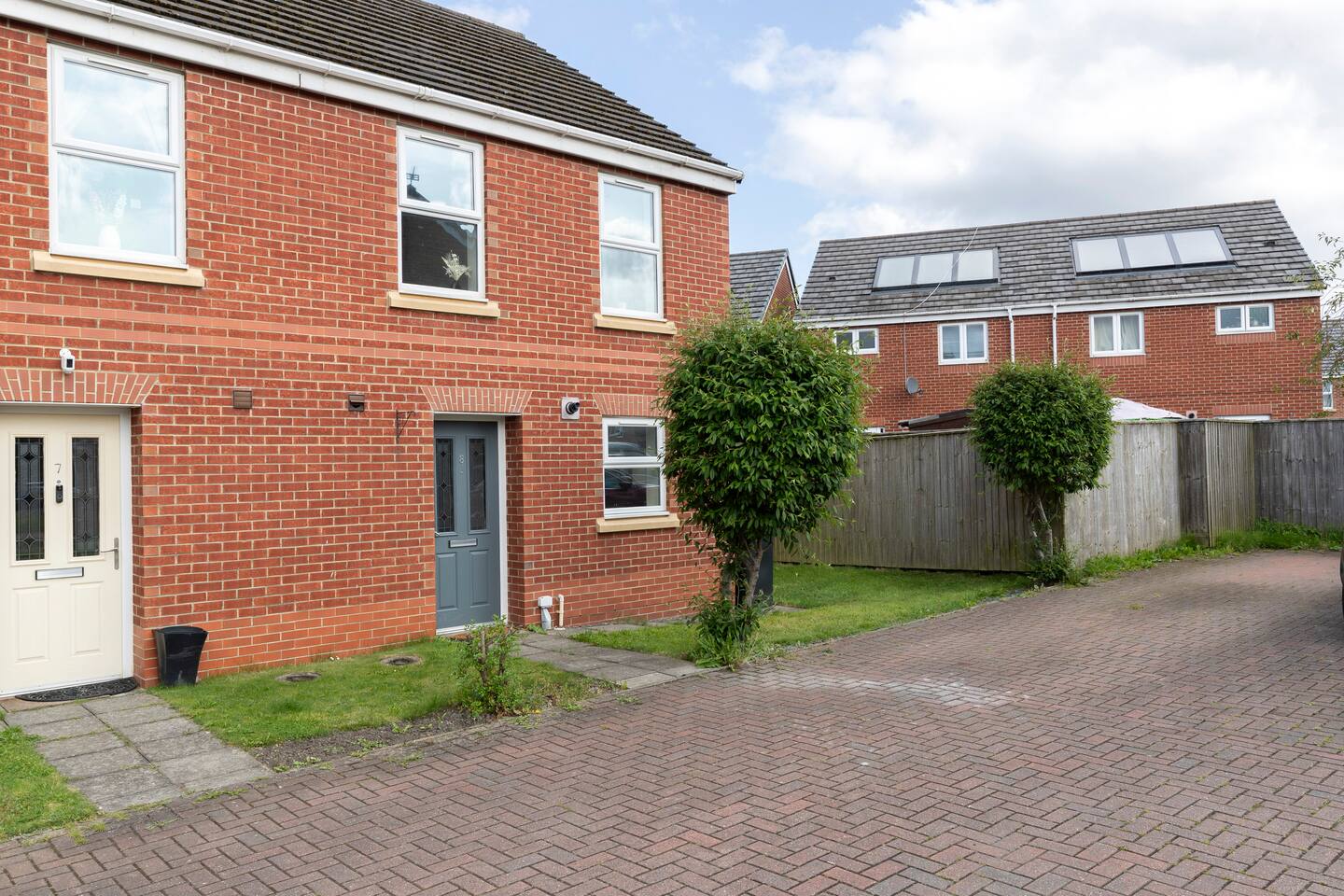 3-bed contractor house in Durham (DH) photo 4
