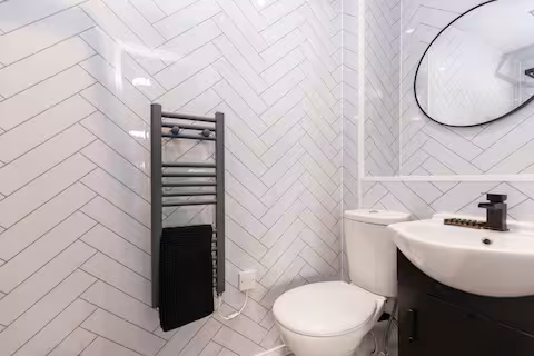 6-bed contractor house in Darlington  (DL)