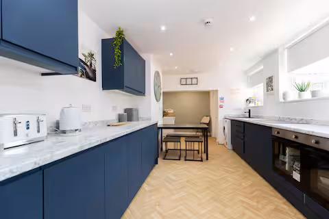 6-bed contractor house in Darlington  (DL) photo 9