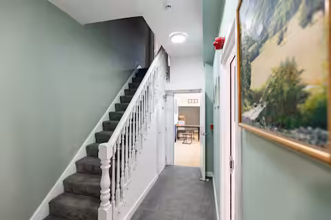 6-bed contractor house in Darlington  (DL) photo 11