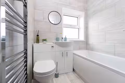 5-bed contractor house in Seaham (SR) photo 2