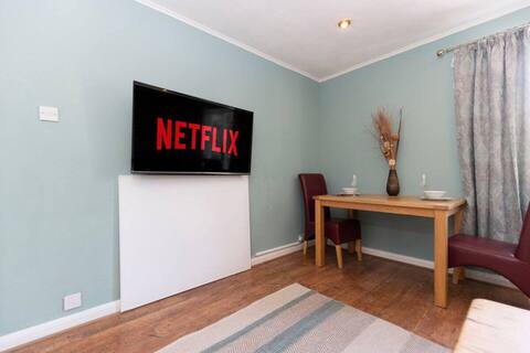3-bed contractor house in Ushaw Moor (DH) photo 12