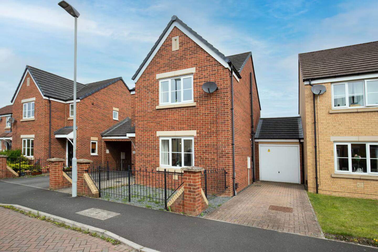 3-bed contractor house in SPENNYMOOR (DL) photo 9