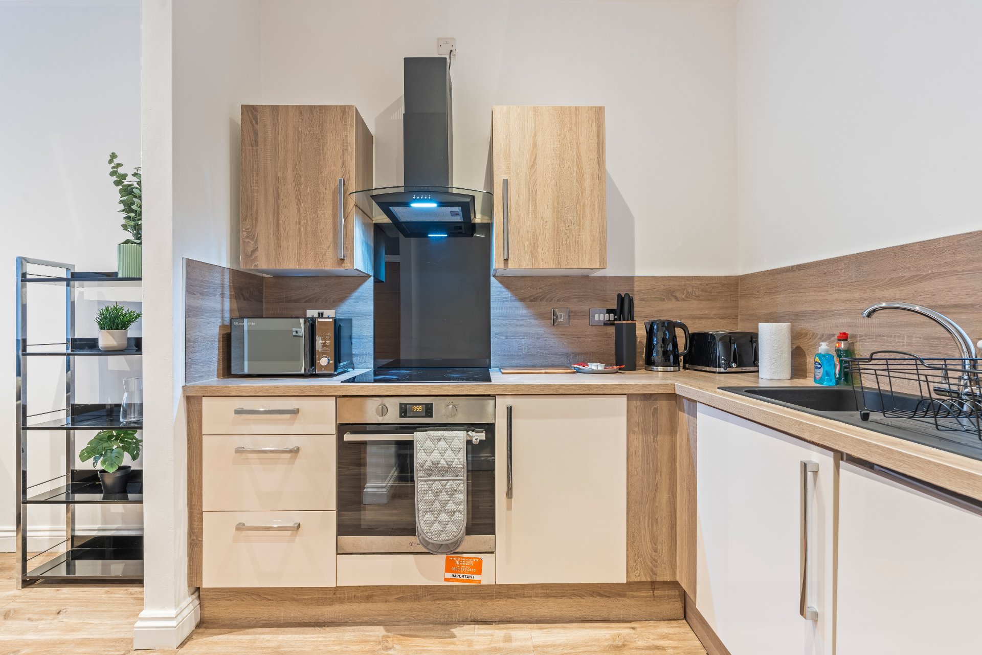 2-bed contractor house in Birmingham (B) photo 8