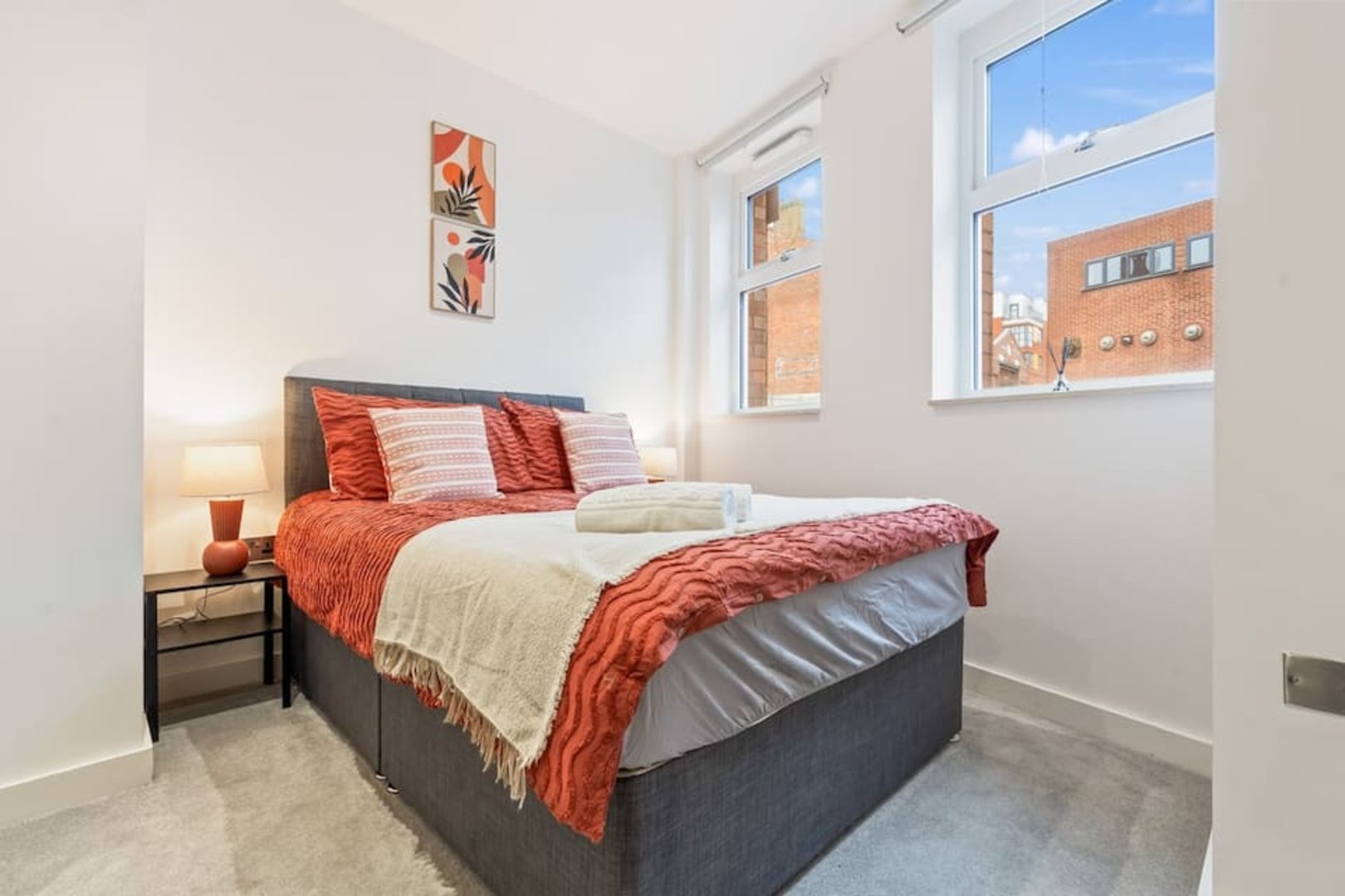 3-bed contractor house in Birmingham (B) photo 5