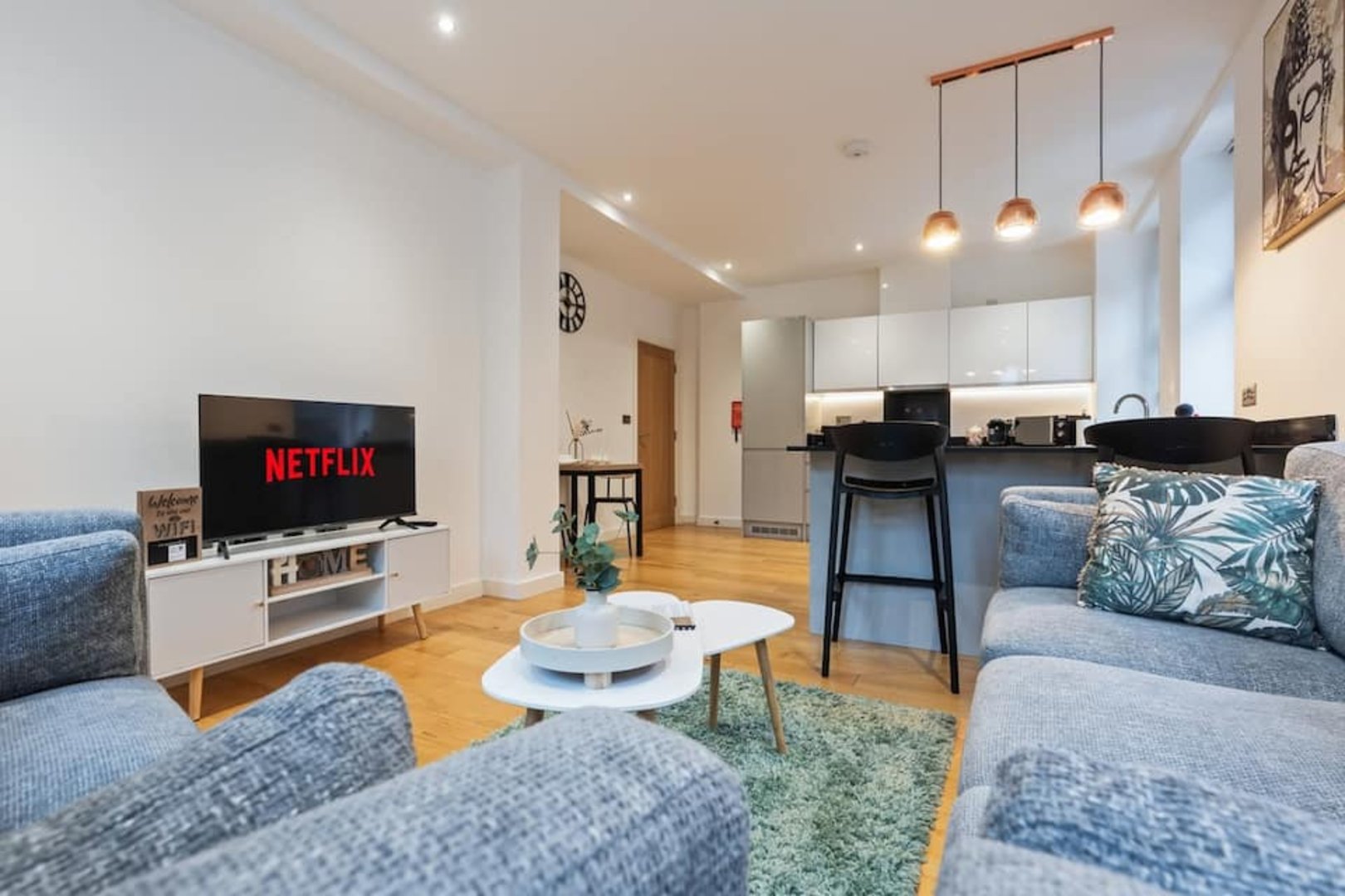 3-bed contractor house in Birmingham (B) photo 9