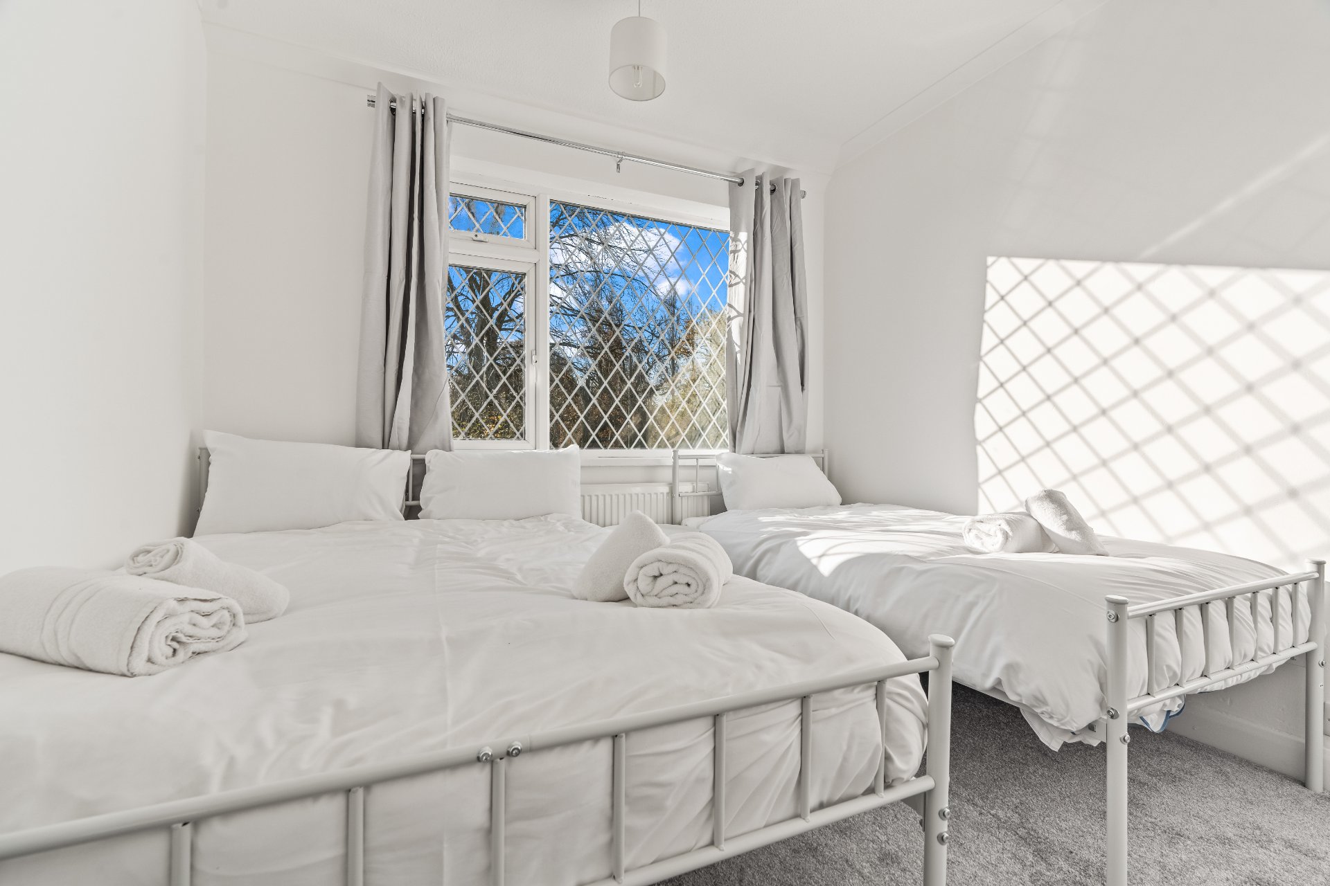 3-bed contractor house in Birmingham (B) photo 9