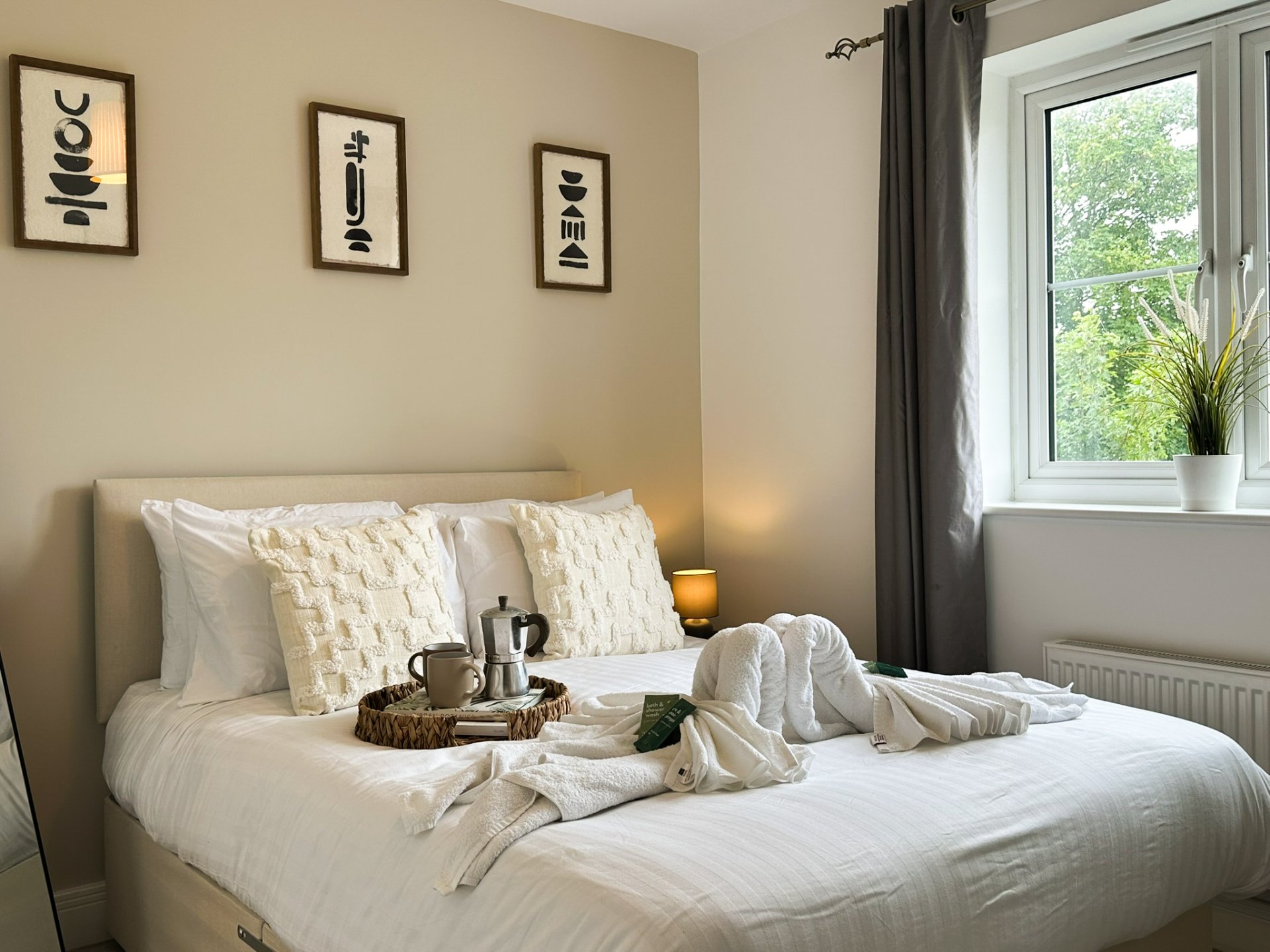 4-bed contractor house in STANWELL (TW) photo 5