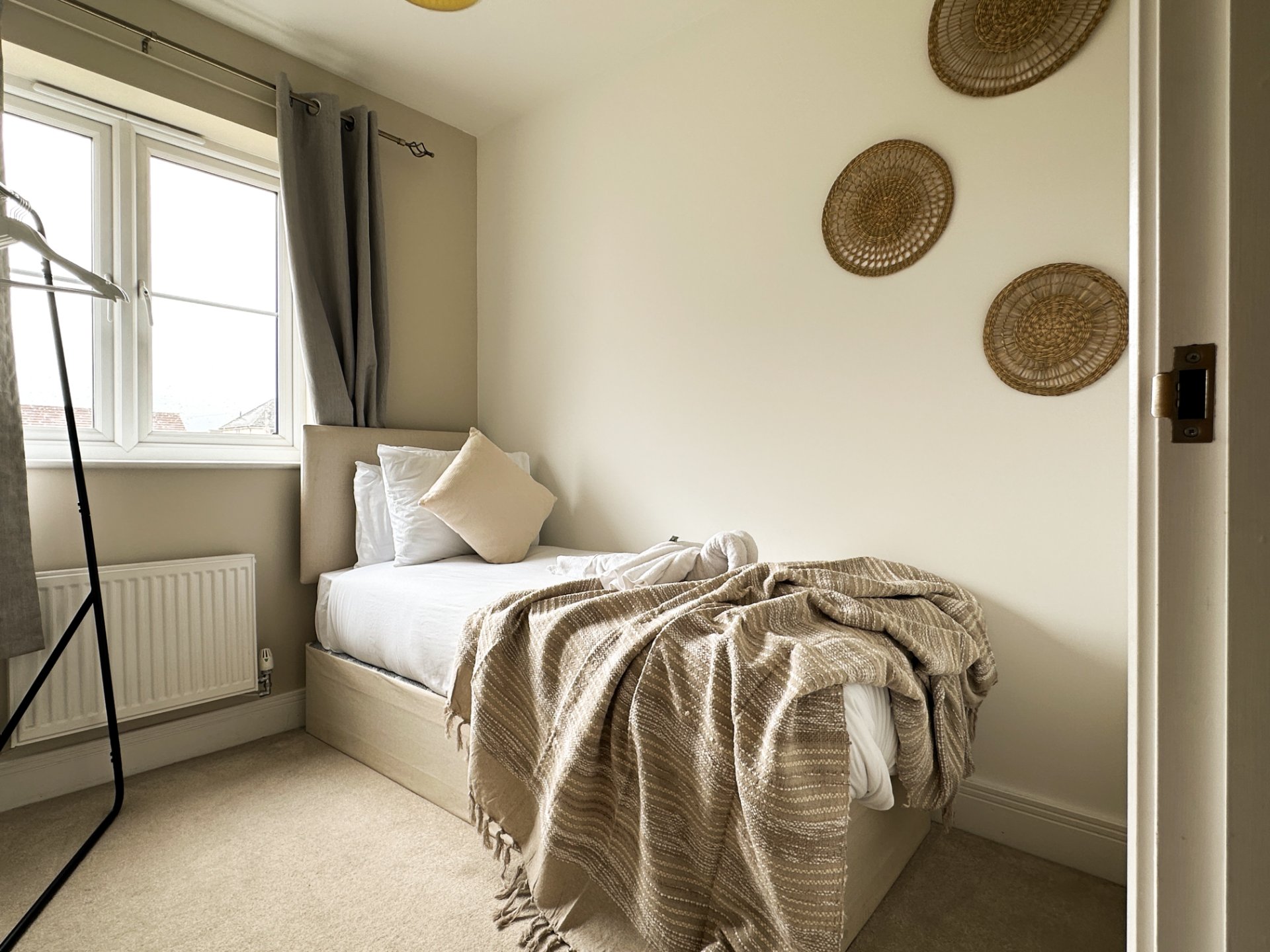 4-bed contractor house in STANWELL (TW) photo 6