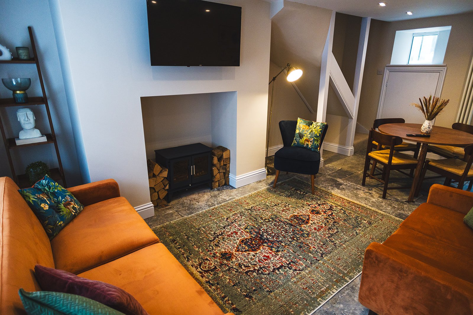 3-bed contractor house in CREWKERNE (TA) photo 10