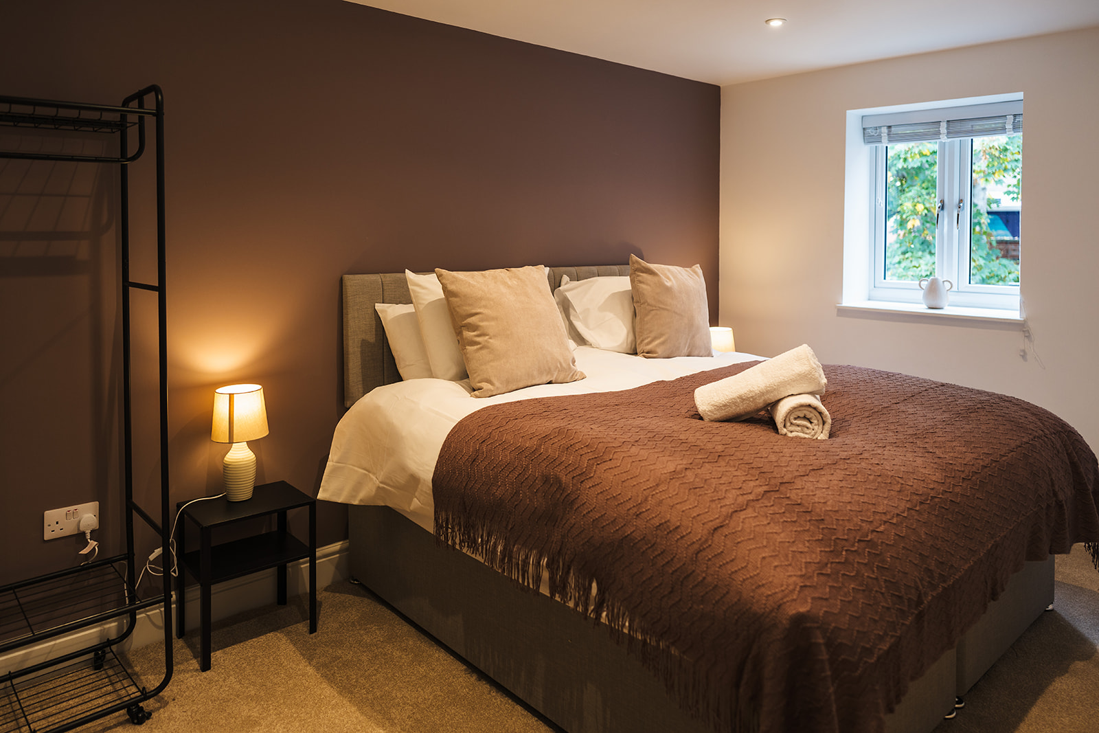 3-bed contractor house in Yeovil (BA) photo 3
