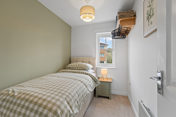3-bed contractor house in Doncaster (DN) photo 6