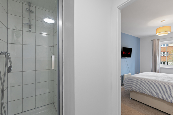 3-bed contractor house in Doncaster (DN) photo 8