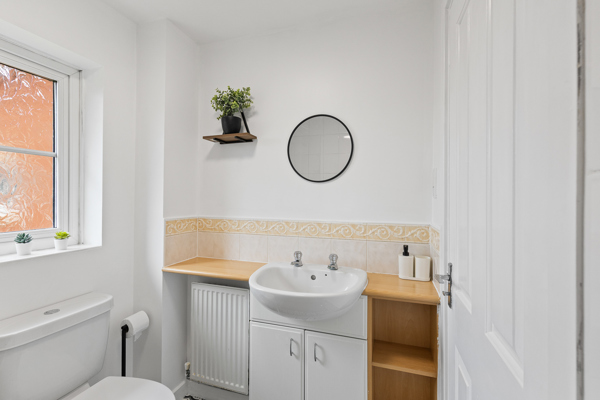 3-bed contractor house in Doncaster (DN) photo 11